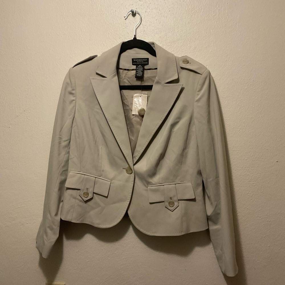 Corpcore trend - Women’s blazer, dress jacket, suit, jacket